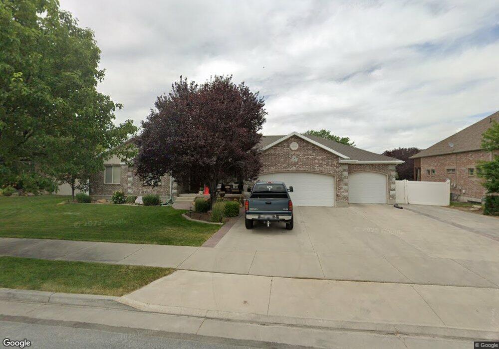 3308 Cache Cir, South Jordan, UT 84095 - photo 1