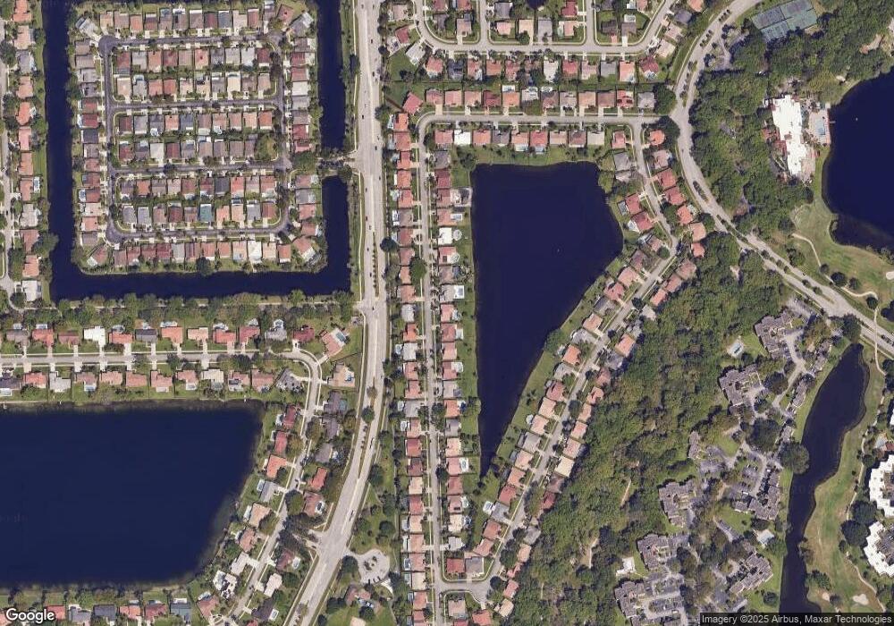 1650 W Oak Knoll Cir, Davie, FL 33324 - photo 1