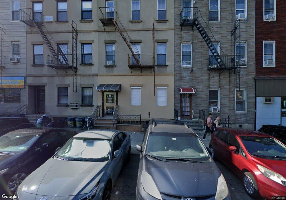 3604 Astoria Blvd, Astoria, NY 11103 - photo 1