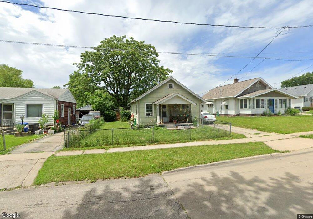 910 E 25th St, Des Moines, IA 50317 - photo 1