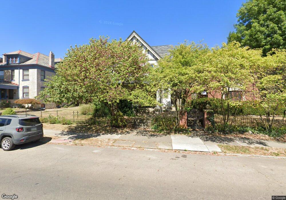 1422 Bryden Rd, Columbus, OH 43205 - photo 1