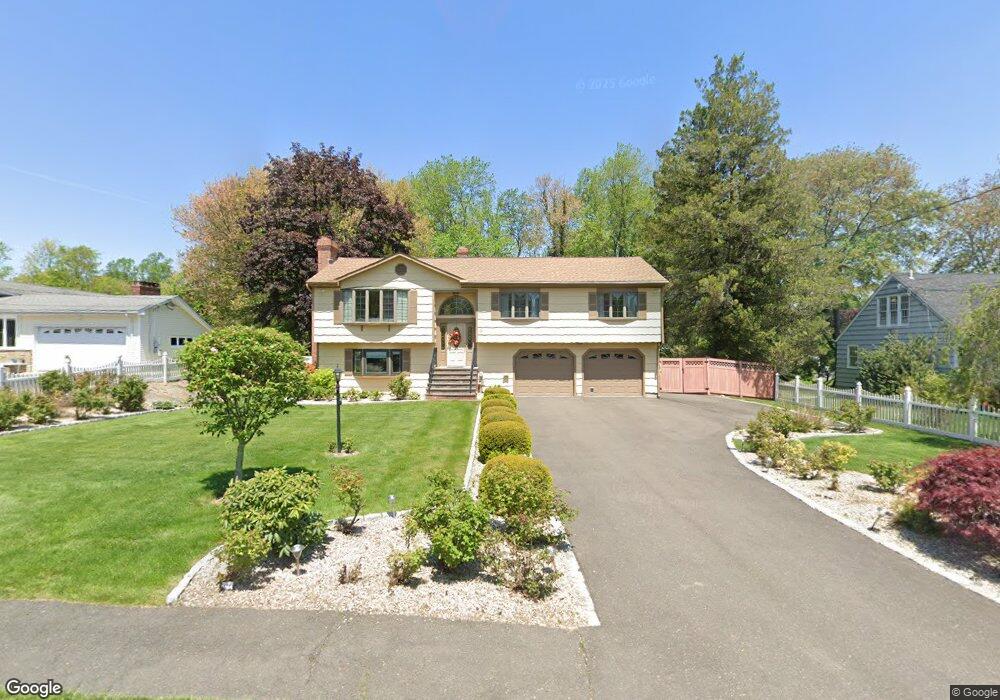 106 Park Ln, Trumbull, CT 06611 - photo 1