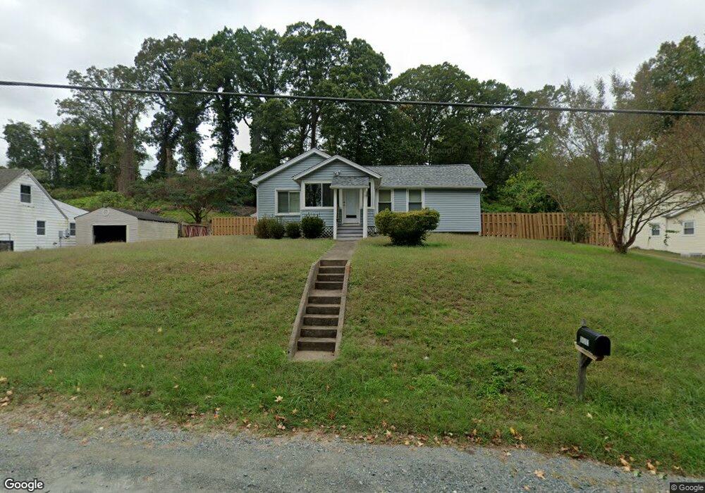 18512 Old Triangle Rd, Triangle, VA 22172 - photo 1