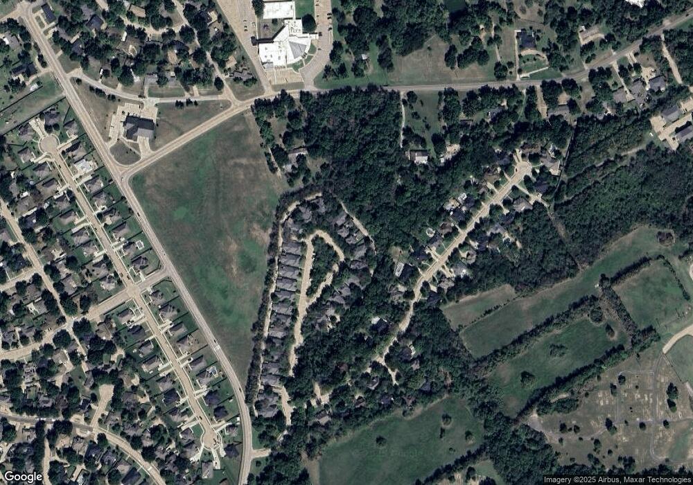 900 Oak Creek Ct, Ennis, TX 75119 - photo 1