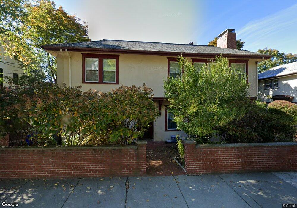 294 Tappan St unit 2, Brookline, MA 02445 - photo 1