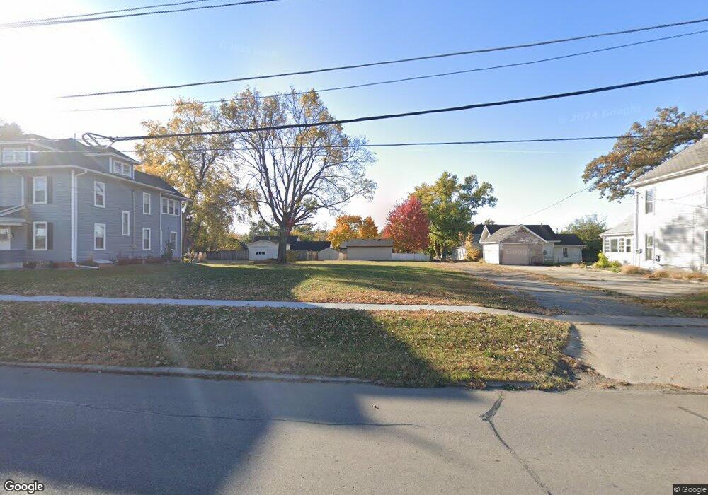 917 1st Ave W, Newton, IA 50208 - photo 1