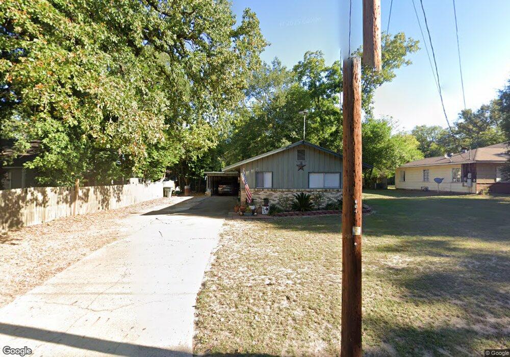 604 Townsend Ave, Nacogdoches, TX 75964 - photo 1