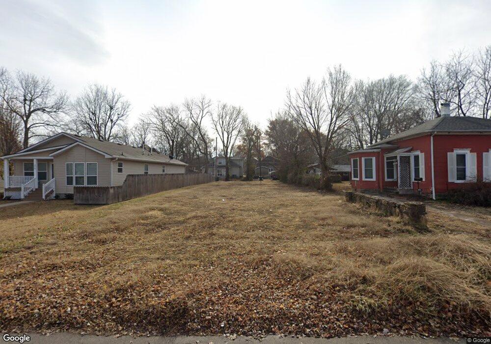 1512 Corning Ave, Parsons, KS 67357 - photo 1