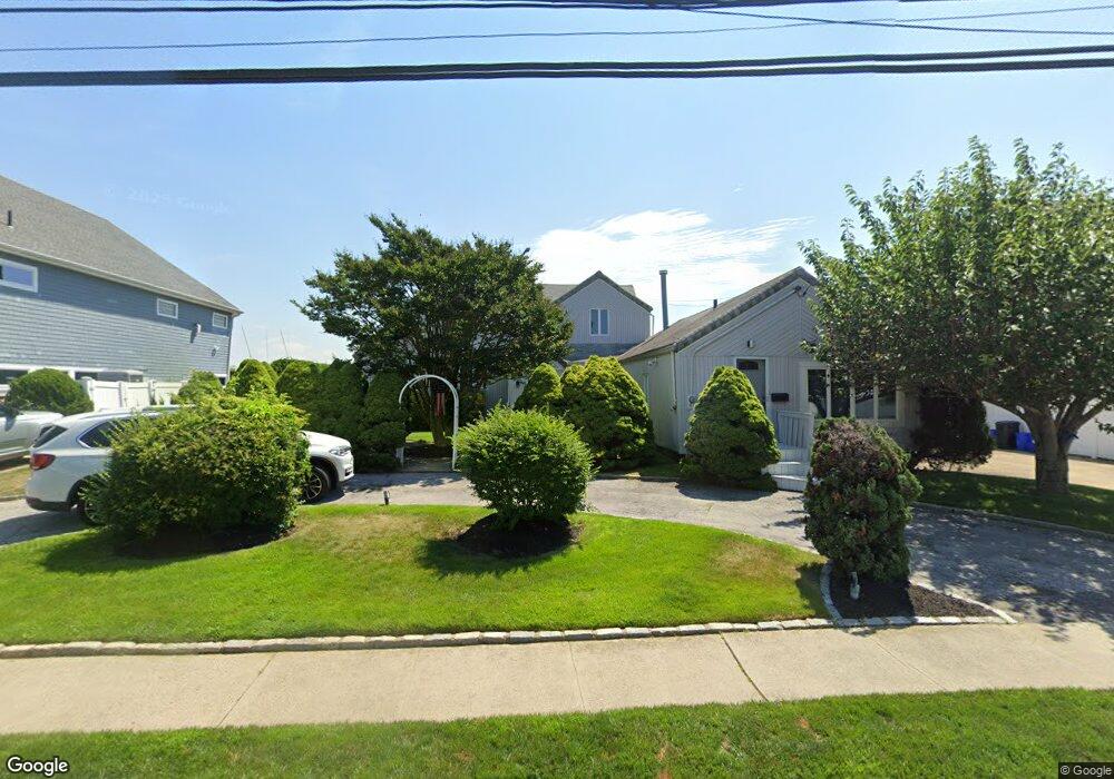 55 Prospect St, Freeport, NY 11520 - photo 1
