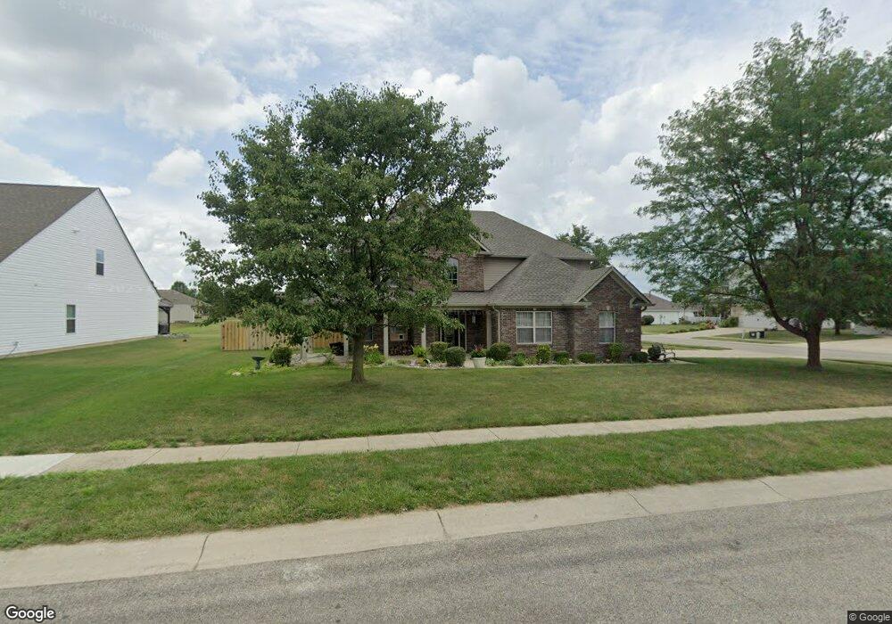 934 Aries Blvd, Franklin, IN 46131 - photo 1