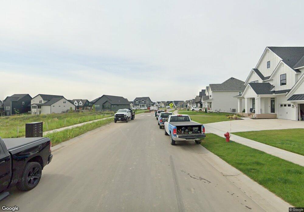 10301 Shadyview Ln NE, Maple Grove, MN 55311 - photo 1