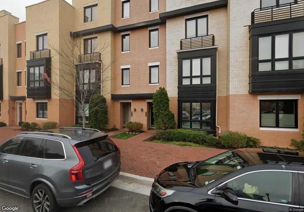 2408 Main Line Blvd, Alexandria, VA 22301 - photo 1