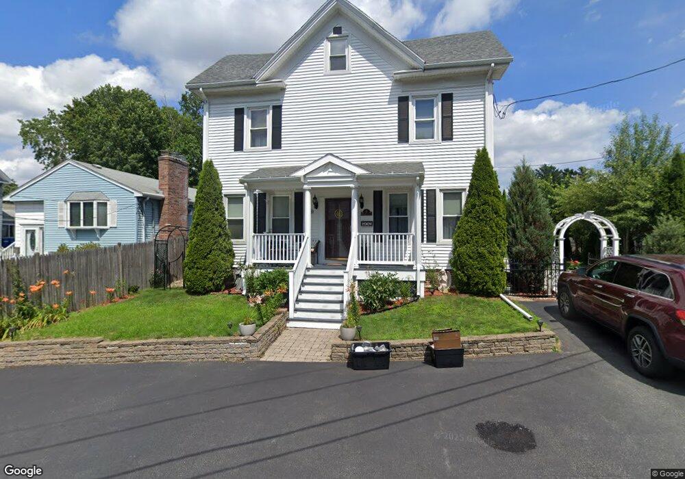 8 Cliftondale Ave, Saugus, MA 01906 - photo 1