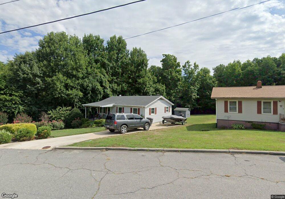 620 Winstead St, Reidsville, NC 27320 - photo 1