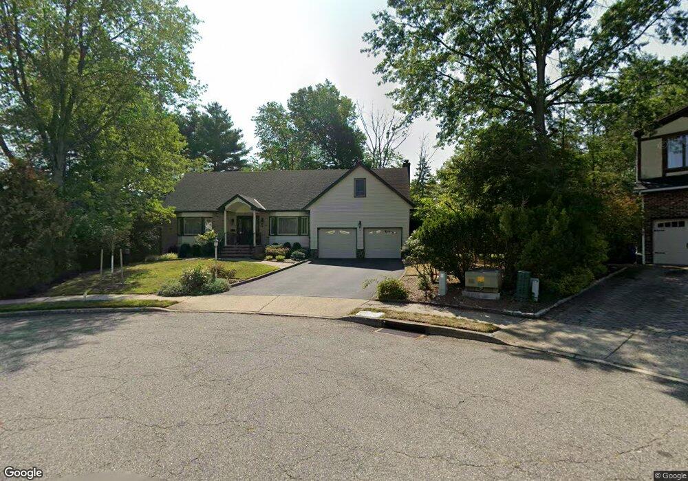 84 Maryland Rd, Paramus, NJ 07652 - photo 1