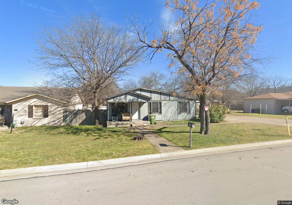 225 Pemberton Dr, Fort Worth, TX 76108 - photo 1