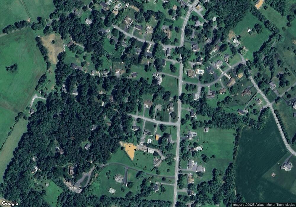 606 Trixsam Rd, Sykesville, MD 21784 - photo 1