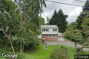 11 Clovebrook Rd, Valhalla, NY 10595