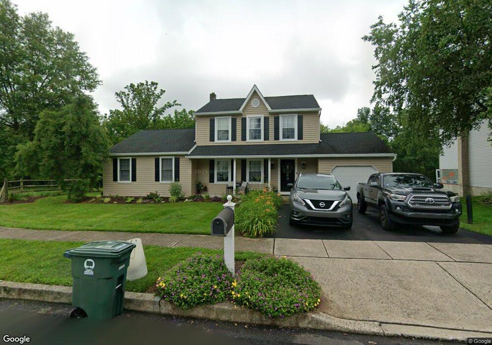 518 Amherst Cir, Perkasie, PA 18944 - photo 1