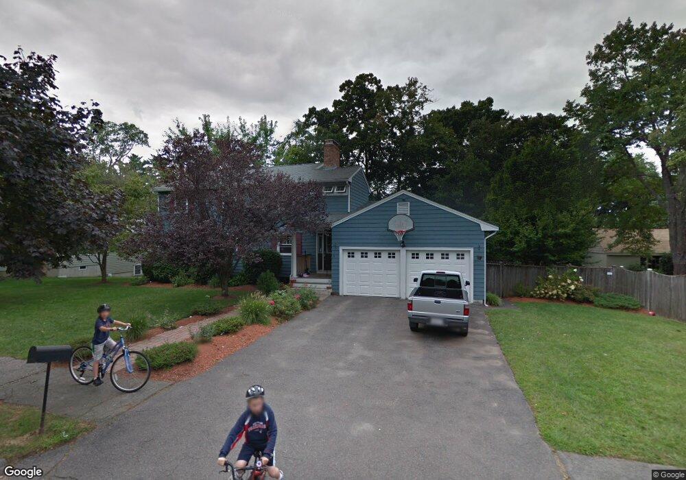 5 Reynolds Rd, Wakefield, MA 01880 - photo 1
