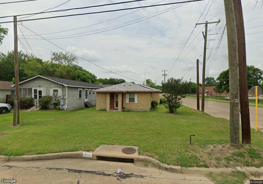 412 E Martin Luther King Dr, Ennis, TX 75119 - photo 1