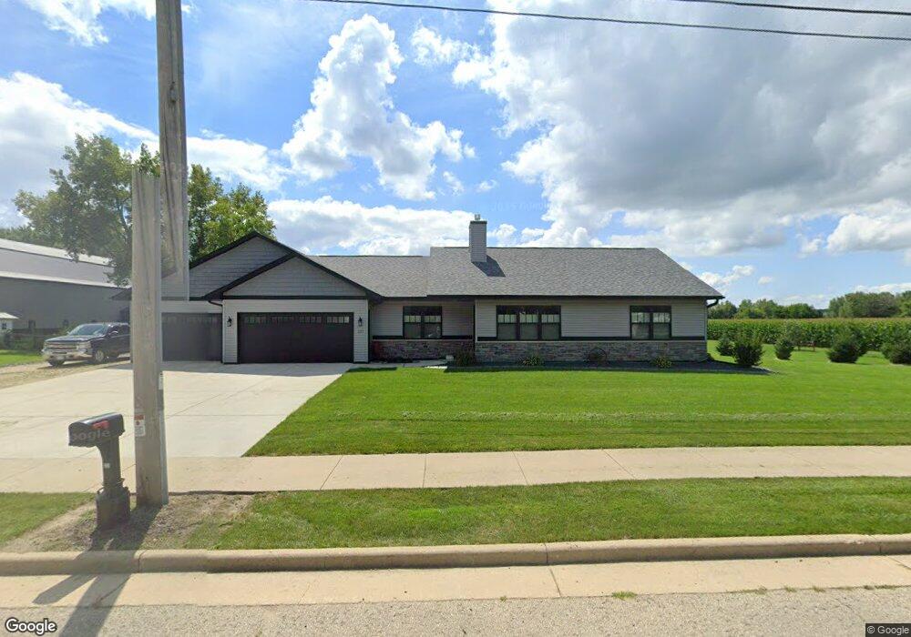 221 W Main St, Brooklyn, WI 53521 - photo 1