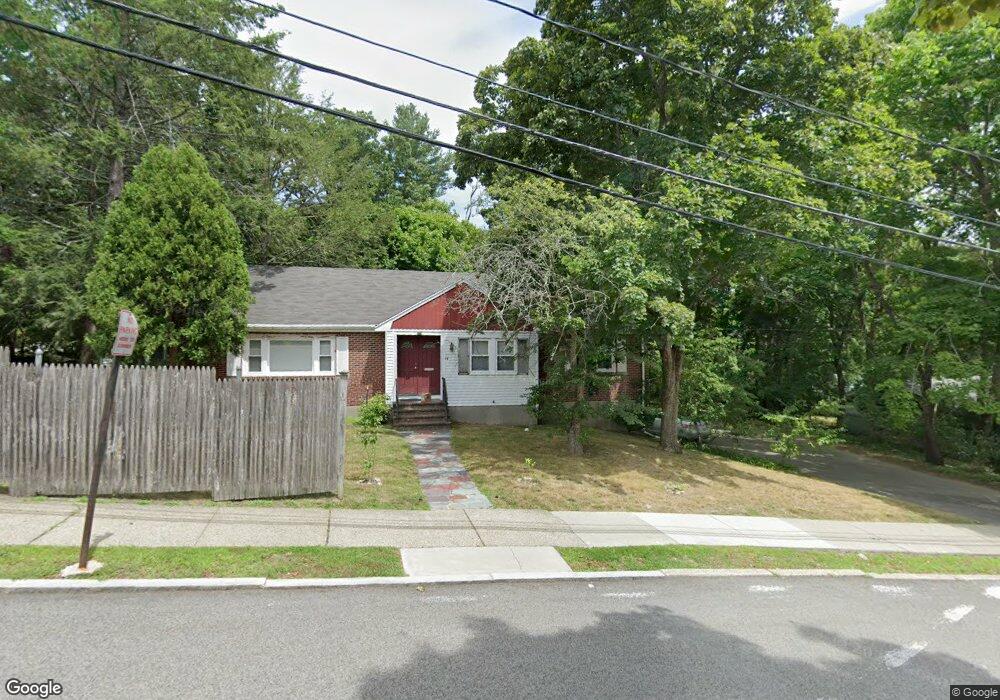 6 Spaulding Ln, Newton Center, MA 02459 - photo 1