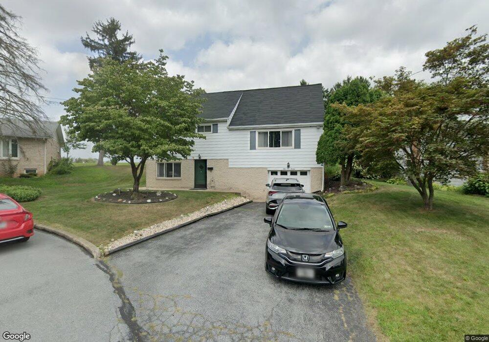 5920 Huntingdon Cir, Harrisburg, PA 17111 - photo 1