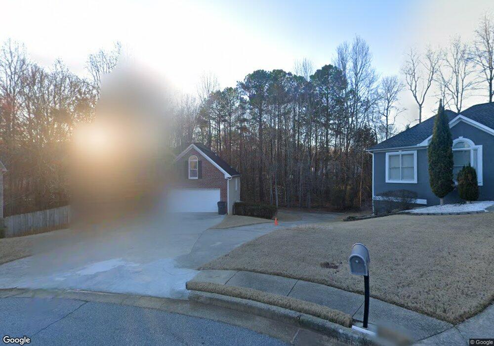525 Devonshire Walk Dr, Suwanee, GA 30024 - photo 1