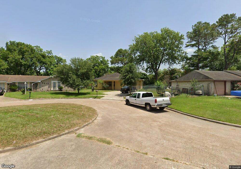 8414 Ponnel Ln, Houston, TX 77088 - photo 1