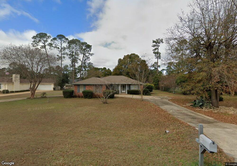 1640 E Longleaf Dr, Bainbridge, GA 39819 - photo 1