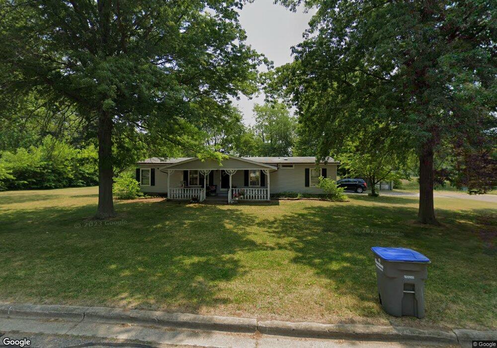 916 S Ohio Ct, Sturgis, MI 49091 - photo 1