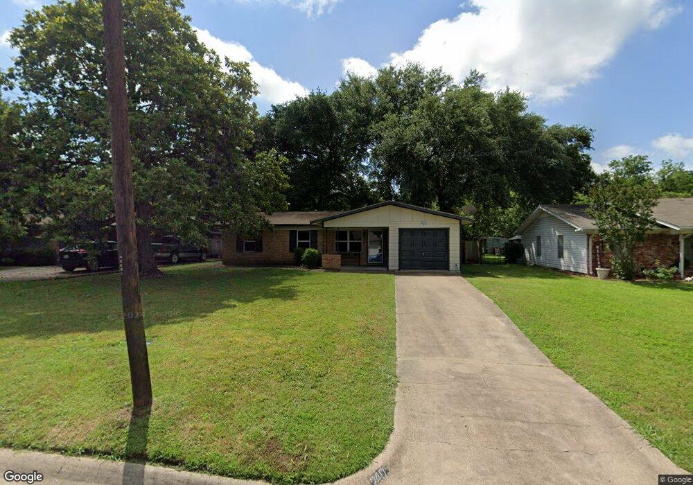 2405 W 4th Ave, Corsicana, TX 75110 - photo 1