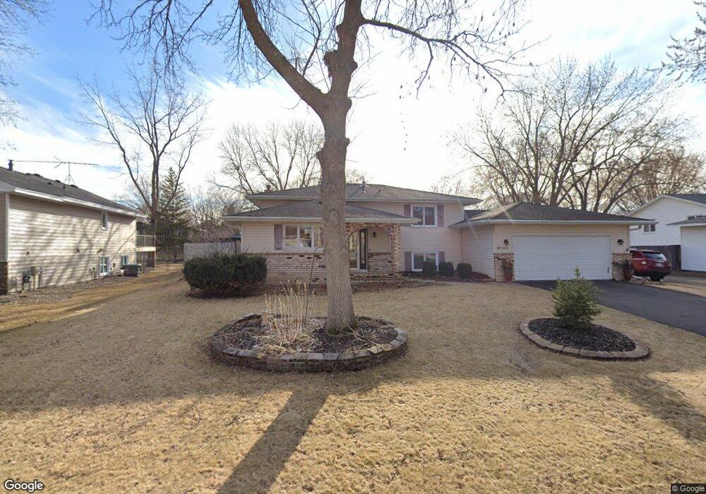 10041 Saratoga Way, Maple Grove, MN 55369 - photo 1