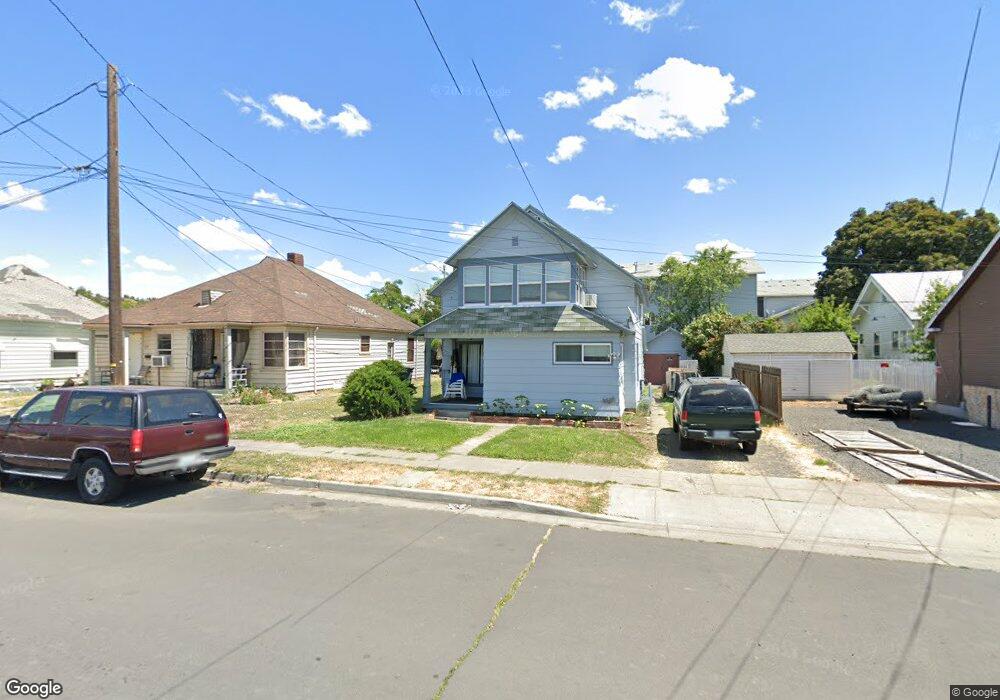 220 SW 6th St, Pendleton, OR 97801 - photo 1