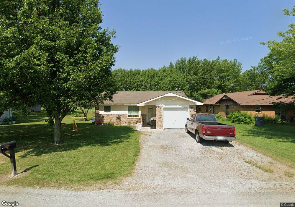 215 N 4th St, Chouteau, OK 74337 - photo 1