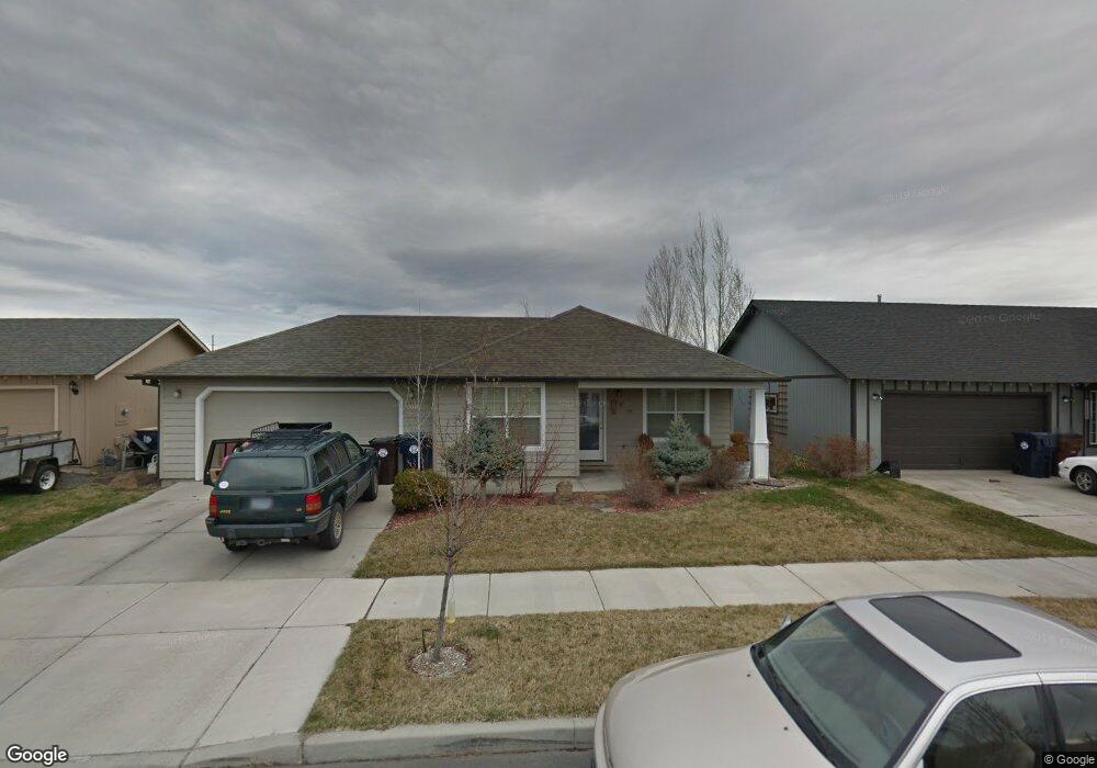 3349 SW Indian Place, Redmond, OR 97756 - photo 1