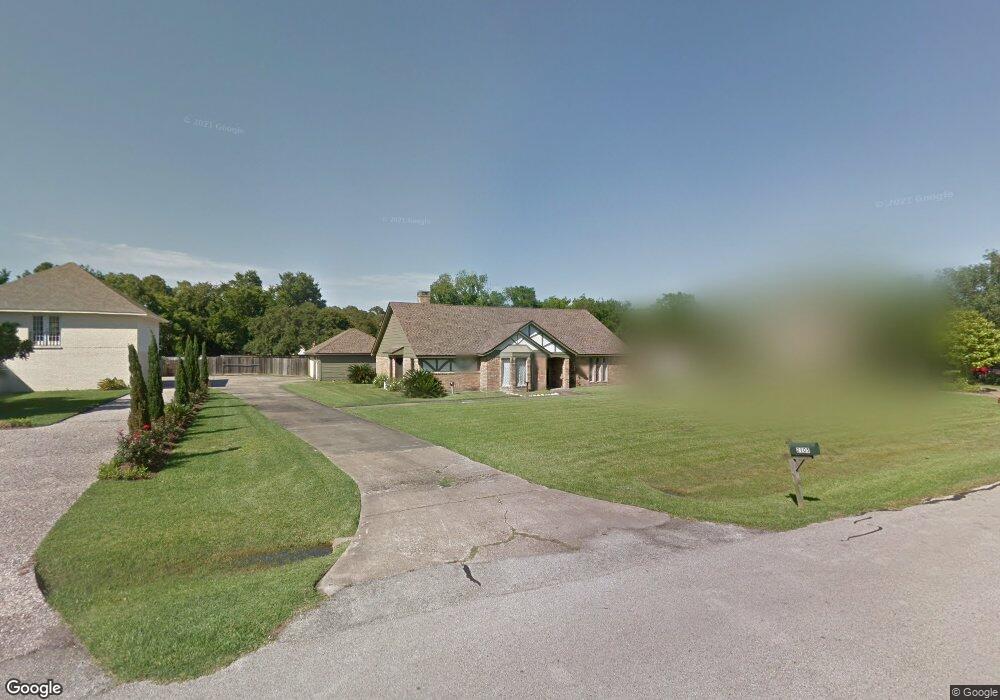 2105 Butler Dr, Friendswood, TX 77546 - photo 1