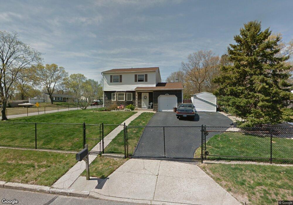 2714 John Roe Smith Ave, Medford, NY 11763 - photo 1