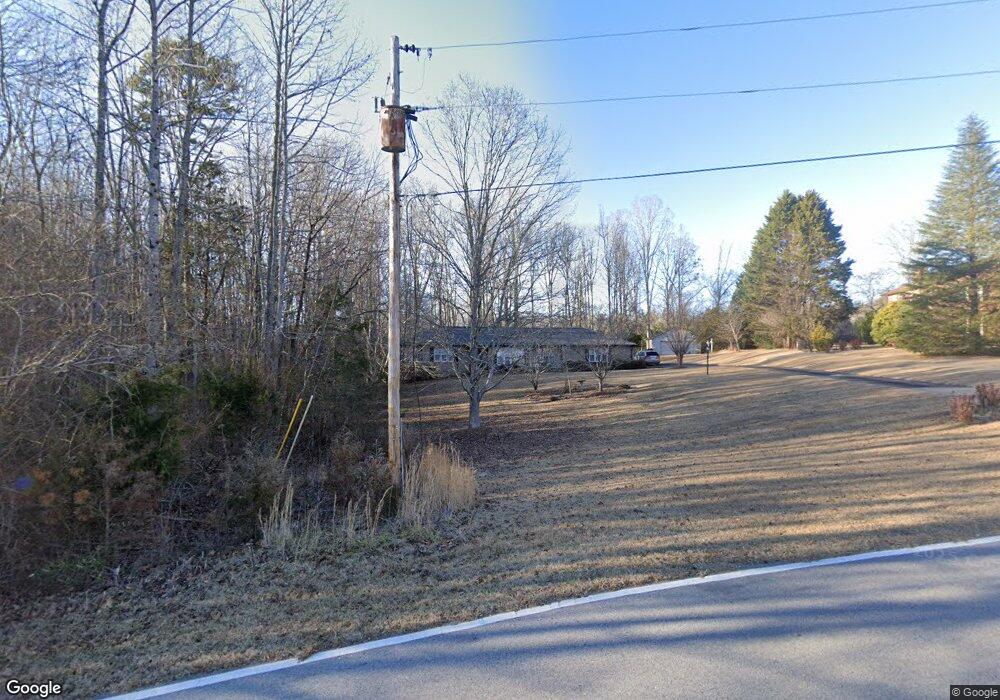 818 Pinehaven Cir, Clover, SC 29710 - photo 1