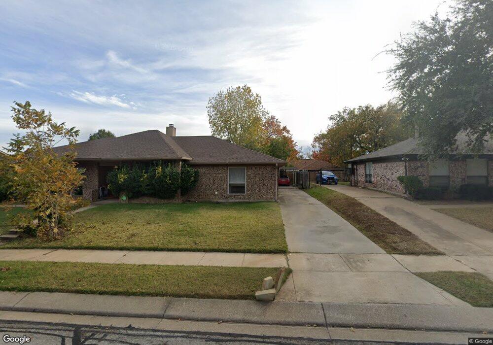 2416 Dalewood Ln, Bedford, TX 76022 - photo 1