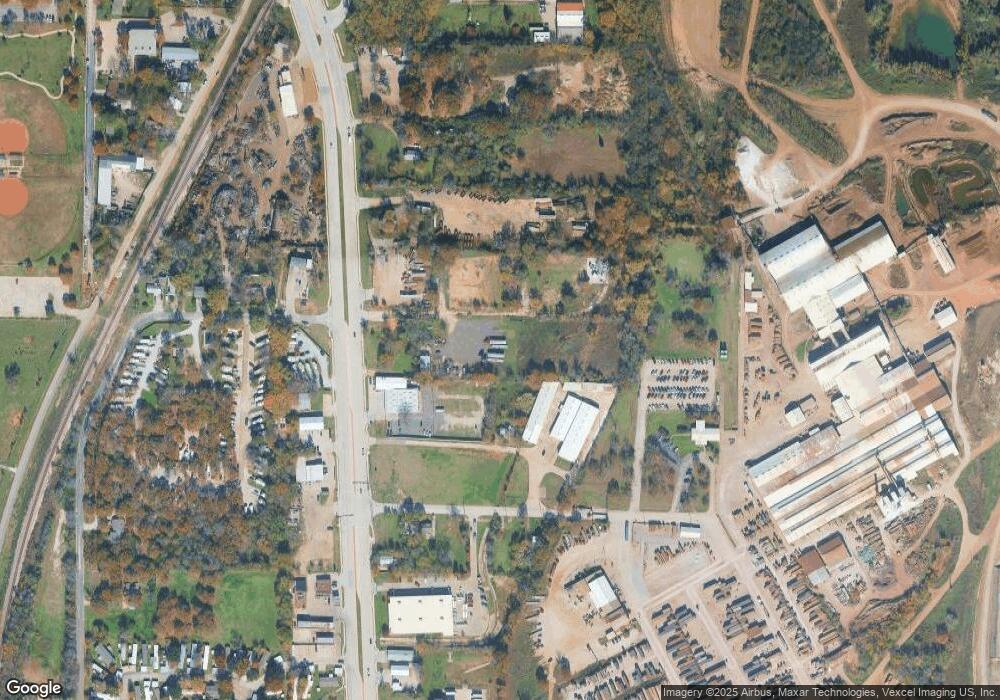 1701 Fort Worth Dr, Denton, TX 76205 - photo 1