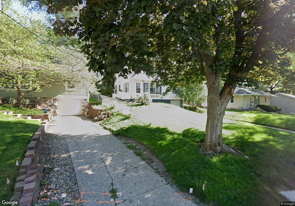 5623 Dagle Dr, Des Moines, IA 50311 - photo 1