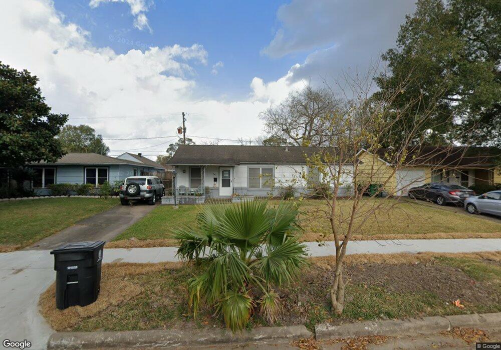 7651 Hereford St, Houston, TX 77087 - photo 1