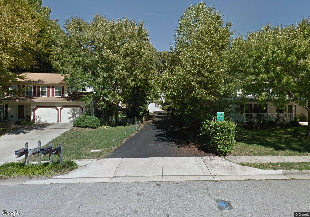 8192 Ships Curve Ln, Springfield, VA 22153 - photo 1