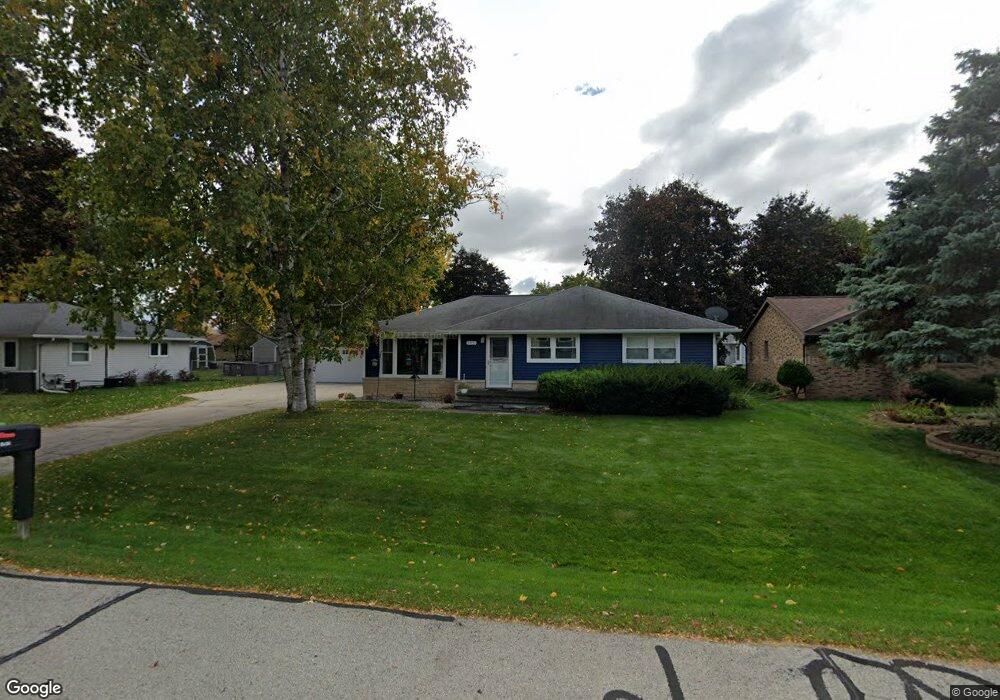 3405 W 1st Ave, Appleton, WI 54914 - photo 1