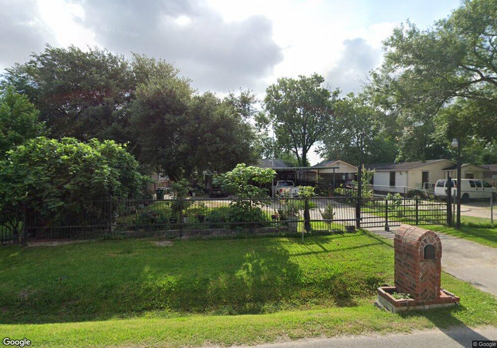 9926 Edgeworth St, Houston, TX 77093 - photo 1