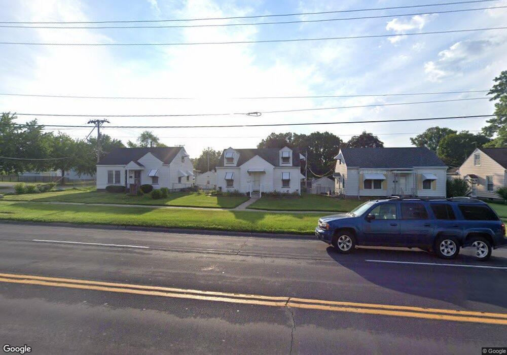 3433 N Division St, Davenport, IA 52806 - photo 1