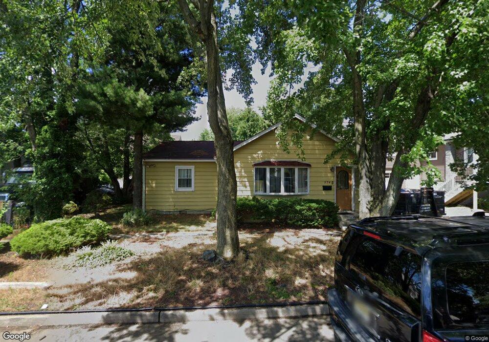 374 Hawthorne St, Keyport, NJ 07735 - photo 1