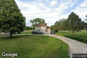 814 Pleasant St, Gowrie, IA 50543
